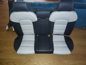 Audi S8 / A8 (D3) kahetooniline nahksisu (7 foto / 8)
