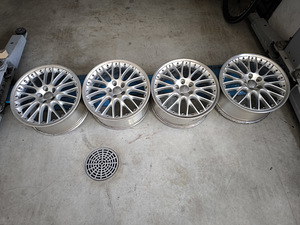 19" BBS Speedline 2-компонентные диски 4F0601025L. 5 дисков (4 фото из 5)