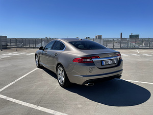 Jaguar XF 2.7 152kW (5 foto / 13)