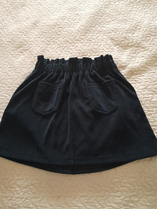 Kleit Levis, kampsun Okaidi, seelik Zara s. 152 (3 foto / 5)