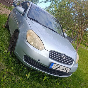 Hyundai accent (1 foto / 3)