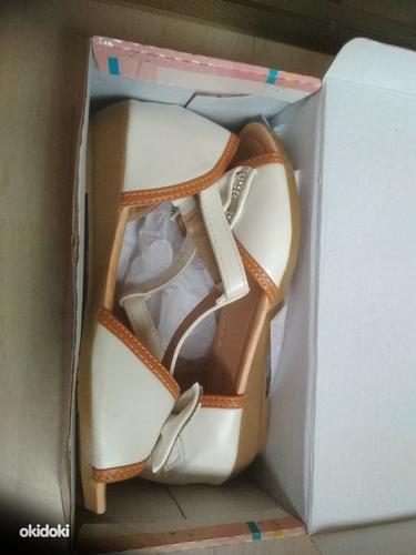 Ilusad uued sandaalid s. 36 (22,5 cm) (foto #2)