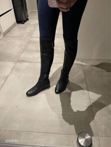 Новые женские черные кожаные ботинки Michael Kors 38.5 (фото #1)