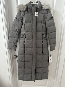 DKNY naiste talvemantel (5 foto / 6)