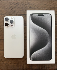 iPhone 15 pro max white titanium 256gb (6 foto / 6)