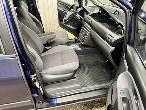Ford galaxy 1.9 tdi 2005 (11 foto / 14)