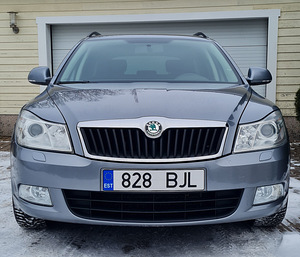 Skoda Octavia 1.2 77kW (8 foto / 14)