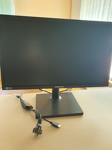 Монитор Samsung 22" (1 фото из 2)