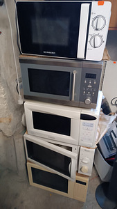 Микроволновки (3 фото из 4)