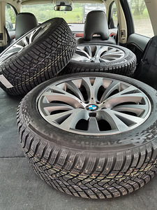 Новая резина Continental Ice Contact 3 -245/50- R19-RUN FLAT (3 фото из 8)