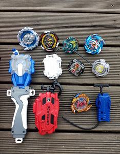 Beyblade koos areeniga staadium (1 foto / 2)