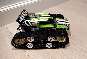 Lego technic 42065 puldiga juhitav roomikauto (2 foto / 4)