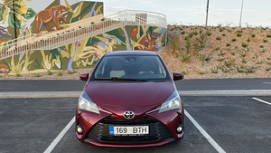Toyota Yaris 1.5 82kW (2 foto / 11)