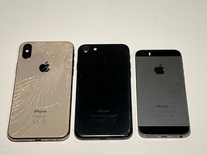 iPhone SE, Iphone 7, Iphone XS (2 foto / 2)
