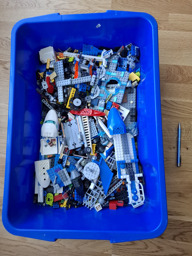 Детали LEGO для самолета