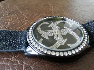 Guess часы, оригинал (3 фото из 3)
