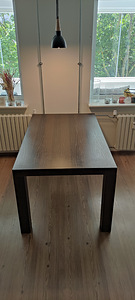 Täispuidust söögilaud ja diivanilaud (2 foto / 2)