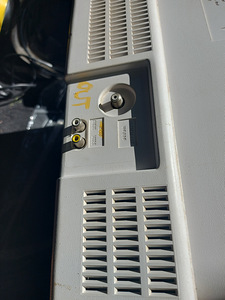 TV+VHS.Продам видеодвойку (телевизор + видеомагнитофон).NTSC (3 фото из 3)