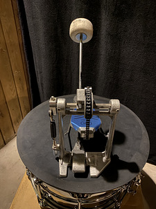 Yamaha FP7210A bassipedaal (2 foto / 2)