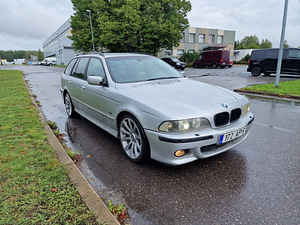BMW 530D 142KW E39 Touring 2001 (2 foto / 10)