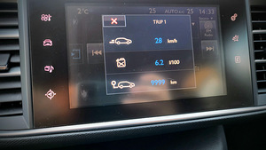 Peugeot 308 1.6 Синий HDI Автомат (15 фото из 15)