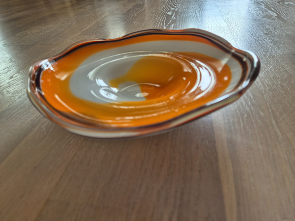 Миска из прессованного стекла