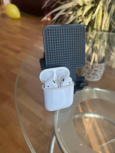 Apple airpods (4 фото из 6)