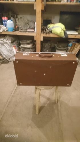 Советский чемодан с уголками (фото #5)