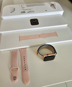 Apple Watch Series 6, GPS, 40mm, Gold (1 foto / 3)