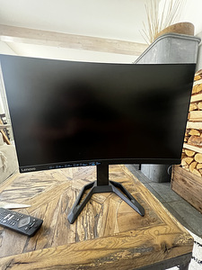 Lenovo 27" 1440p 165hz (1 foto / 3)