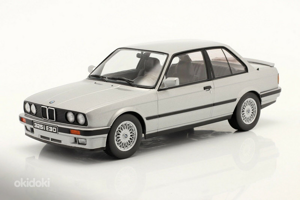 Модель автомобиля BMW E30 325i 1:18 (фото #2)