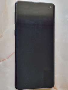 Samsung Galaxy S10 (3 фото из 4)