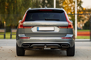 Volvo XC60 R-Design (5 foto / 15)