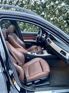 BMW 330d E91 M-pakett (6 foto / 14)