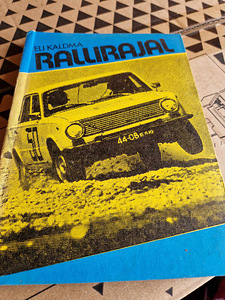 Raamatud (3 foto / 4)