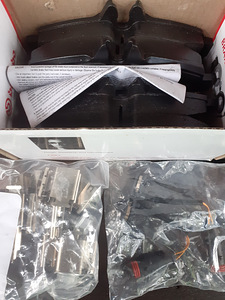 Тормозные колодки (2 фото из 2)
