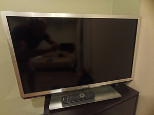 Philips 32" 3D HD Smart LED (1 foto / 10)