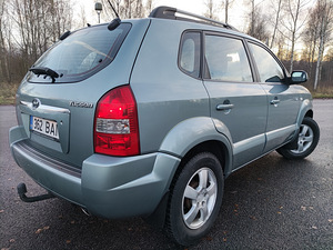 Hyundai Tucson 2.0 104kW 2007 (7 foto / 15)