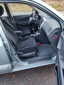 Hyundai Tucson 2.0 104kW 2007 (11 foto / 15)