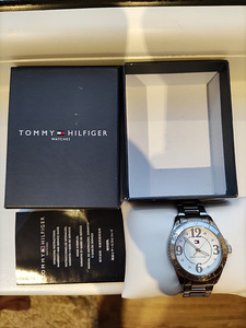 TOMMY HILFIGER käekell (3 foto / 3)