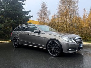Mercedes-Benz E350 CDI (1 foto / 8)