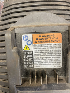 Ingersoll rand IQ v20 аккумулятор и зарядное устройство (4 фото из 4)