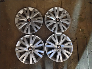 SEAT 16" ilukilbid (1 foto / 3)