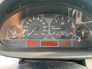 BMW 330d 150kw (5 foto / 7)