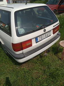 VW Passat b4 (3 фото из 6)
