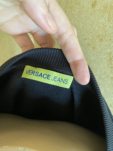 VERSACE размер S (4 фото из 4)