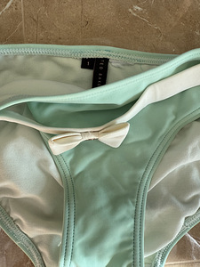 Ted Baker ujumistrikoo (2 foto / 8)