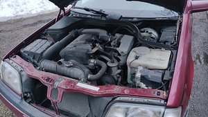 Mercedes c180 ÜV 04.2024 (3 foto / 7)