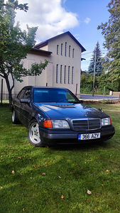 Mercedes-Benz C 180 manuaal (5 foto / 14)