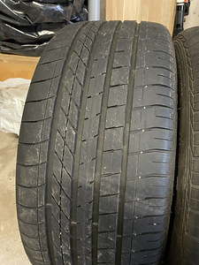 245/40/19 Goodyear Excellence suverehvid 6,5mm ja 7,5mm (6 foto / 9)